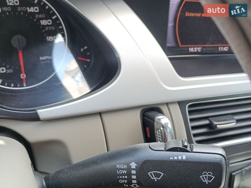 Седан Audi A4 2012 в Новій Водолагі