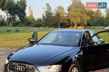 Седан Audi A4 2014 в Бурыни