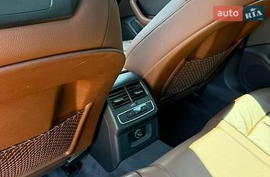 Седан Audi A4 2019 в Івано-Франківську