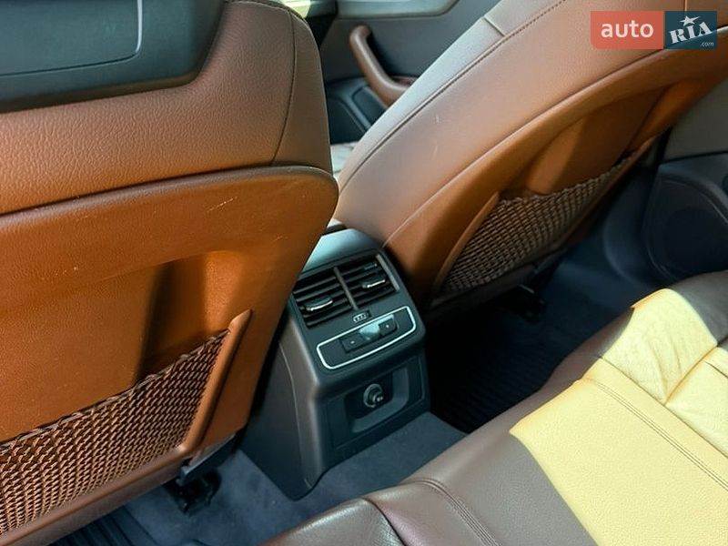 Седан Audi A4 2019 в Івано-Франківську