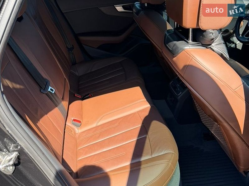 Седан Audi A4 2019 в Івано-Франківську