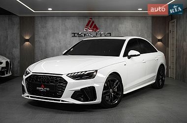 Седан Audi A4 2020 в Одесі