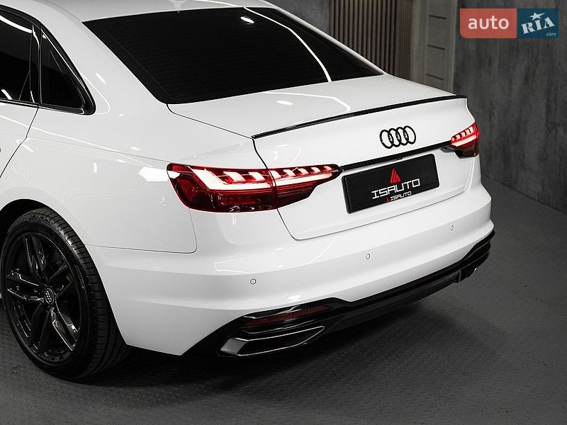 Седан Audi A4 2020 в Одесі