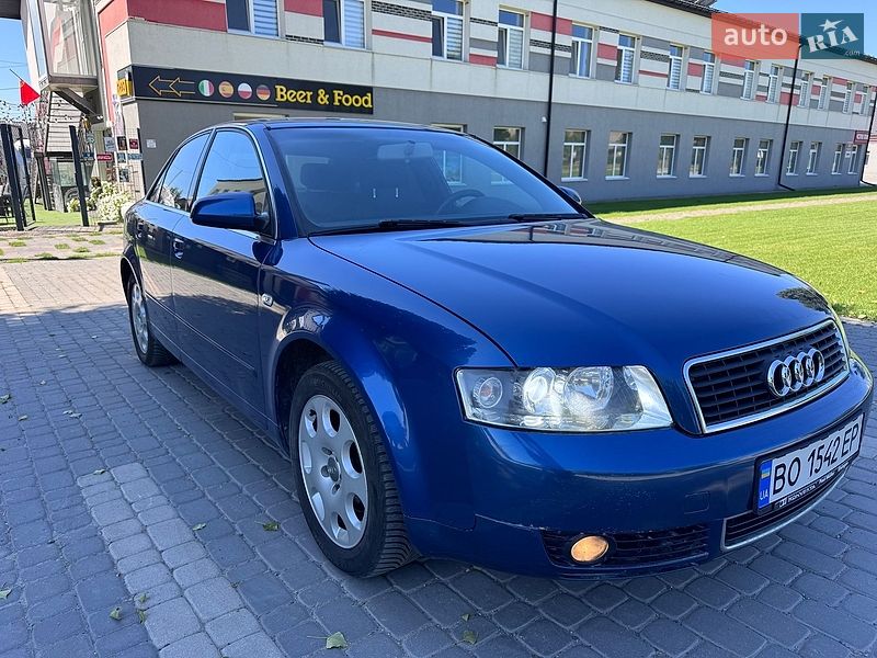 Седан Audi A4 2004 в Киеве