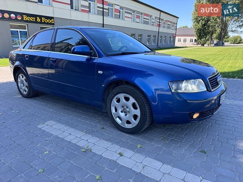 Седан Audi A4 2004 в Киеве