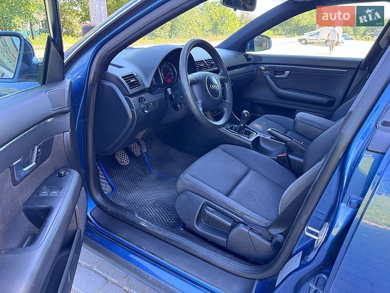 Седан Audi A4 2004 в Киеве