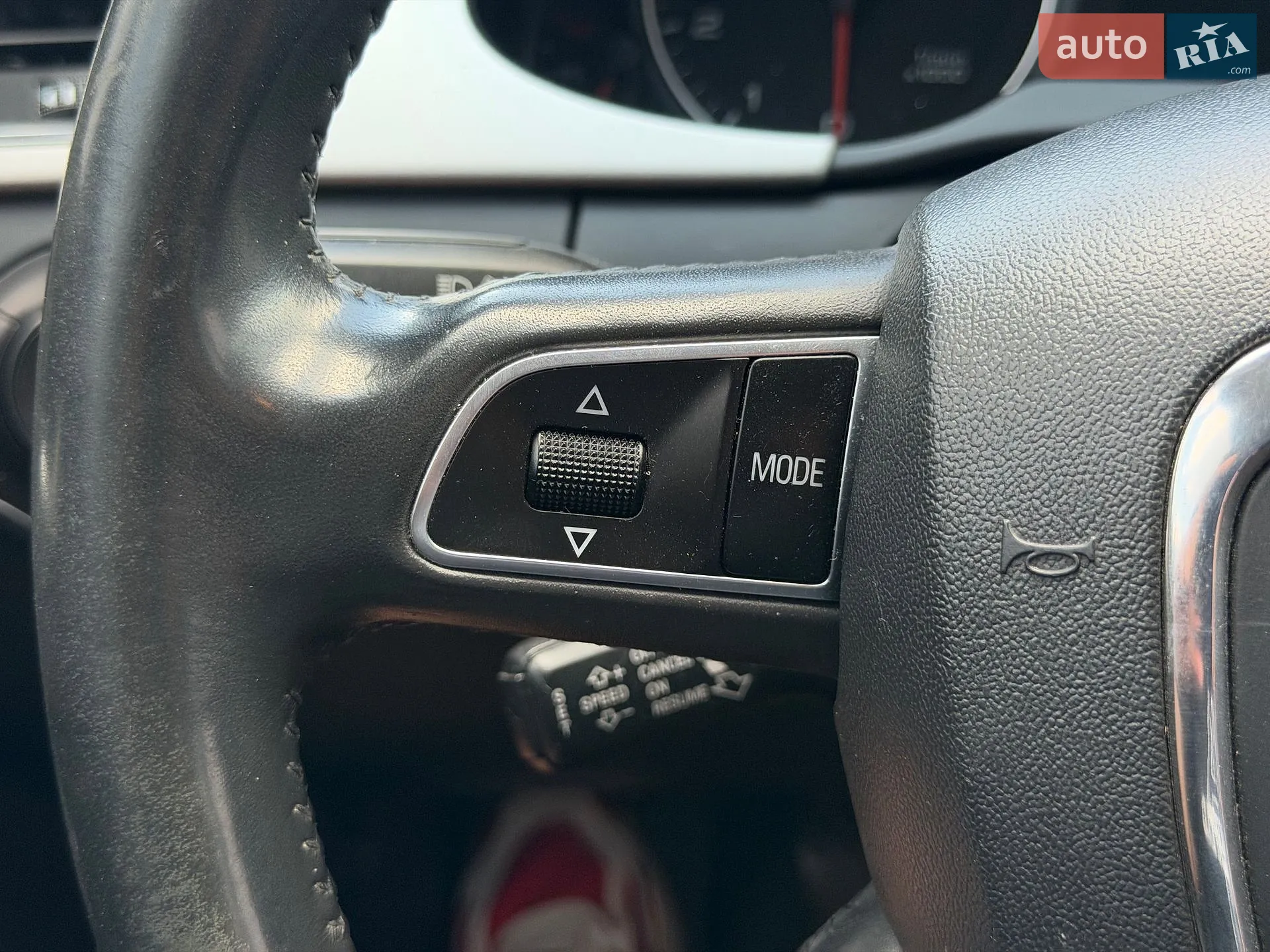 2010 Audi A4 - мініатюра 47