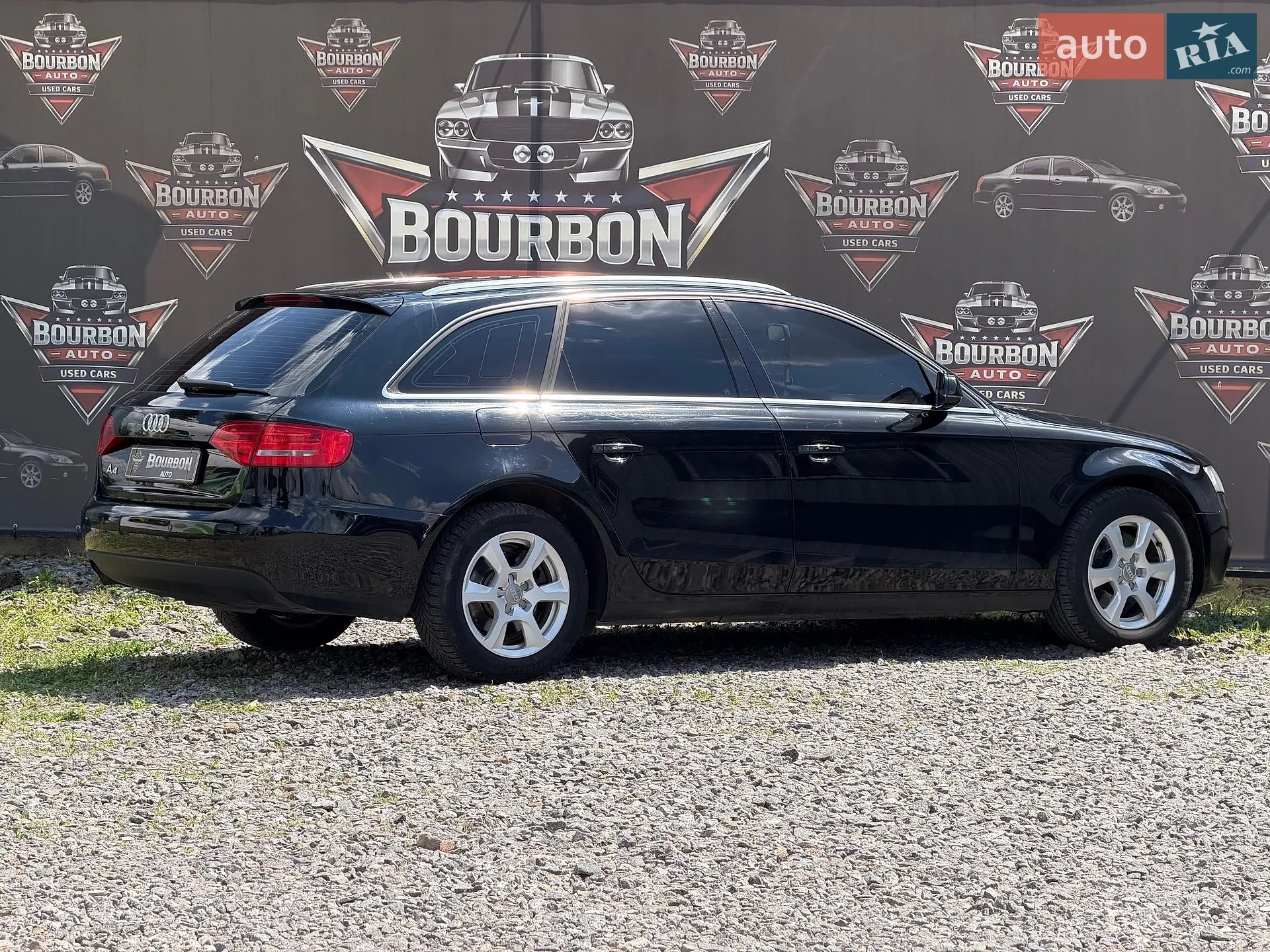 2010 Audi A4 - мініатюра 16