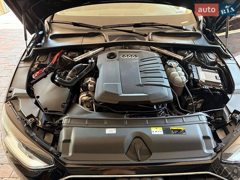 Седан Audi A4 2022 в Борисполе