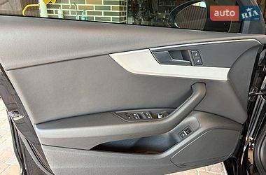 Седан Audi A4 2022 в Борисполе