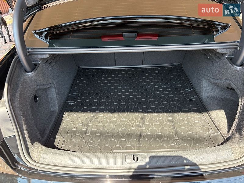 Седан Audi A4 2022 в Борисполі