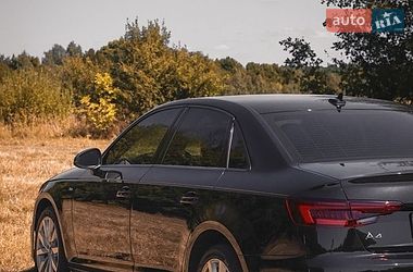 Седан Audi A4 2018 в Золочеві