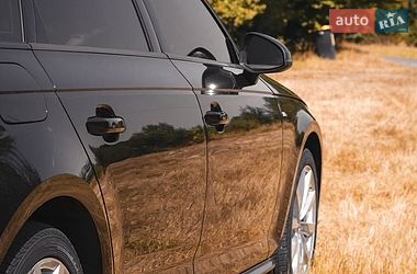 Седан Audi A4 2018 в Золочеві