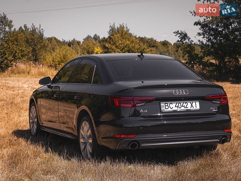 Седан Audi A4 2018 в Золочеві
