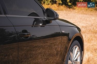 Седан Audi A4 2018 в Золочеві