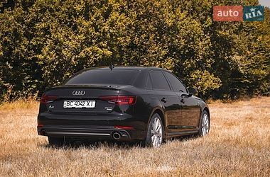Седан Audi A4 2018 в Золочеві