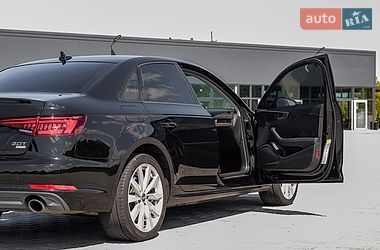 Седан Audi A4 2018 в Золочеві