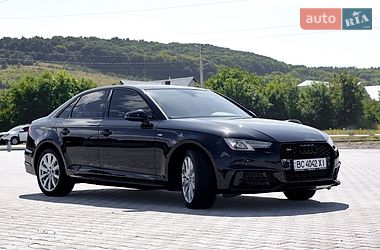 Седан Audi A4 2018 в Золочеві