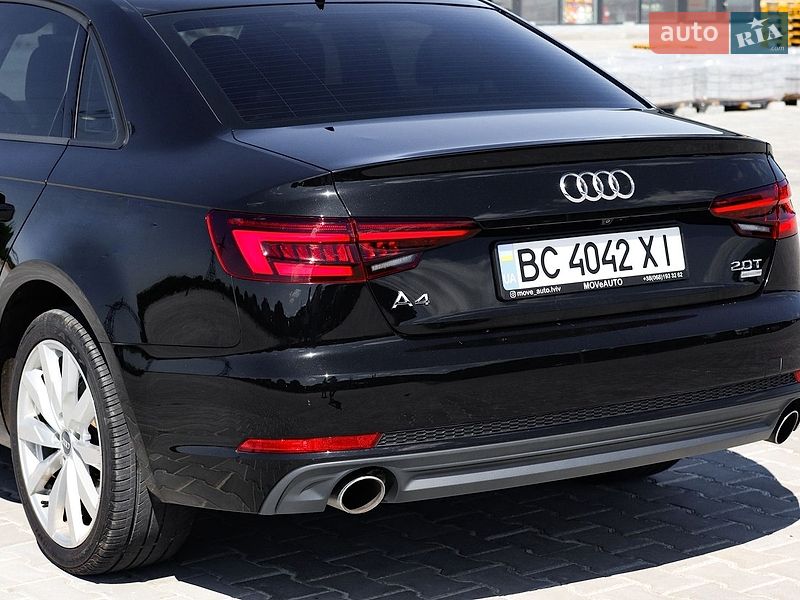 Седан Audi A4 2018 в Золочеві