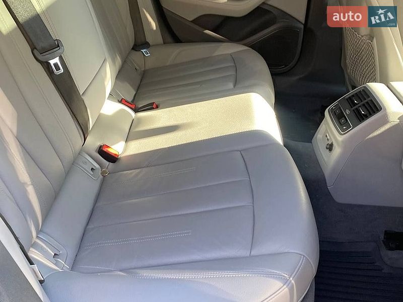 Седан Audi A4 2018 в Бережанах