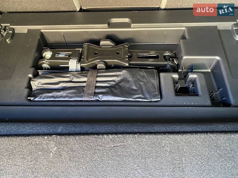 Седан Audi A4 2018 в Бережанах