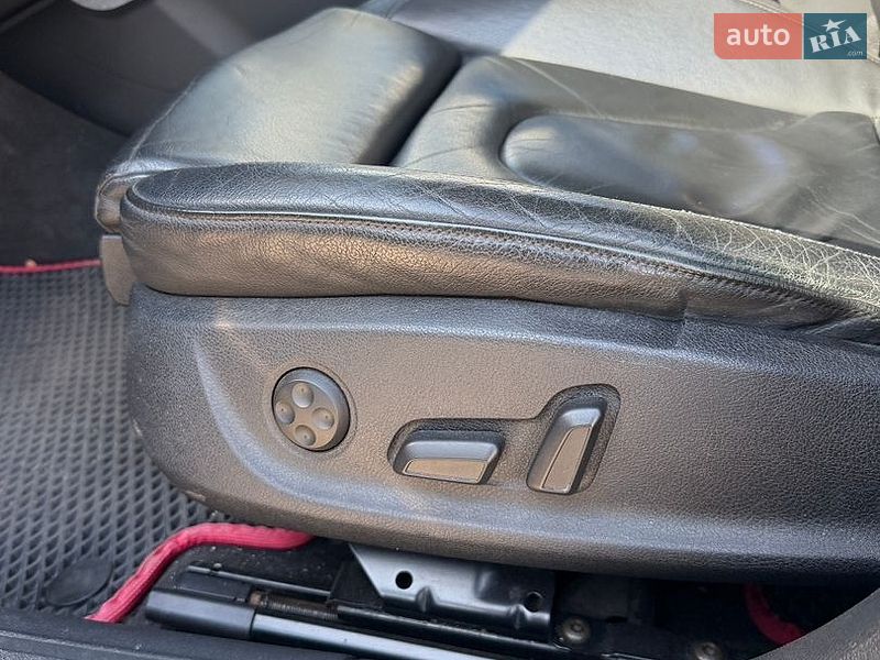 Седан Audi A4 2011 в Запоріжжі