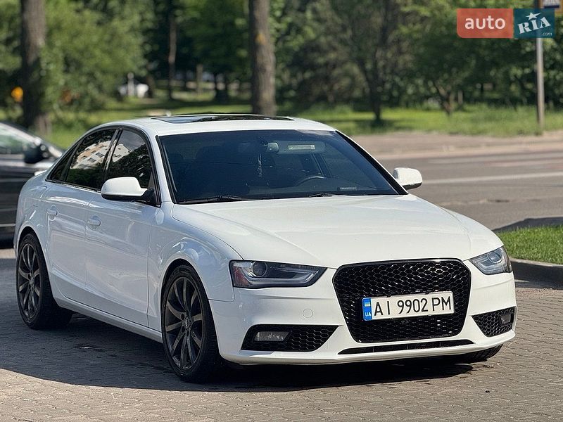 Седан Audi A4 2012 в Киеве