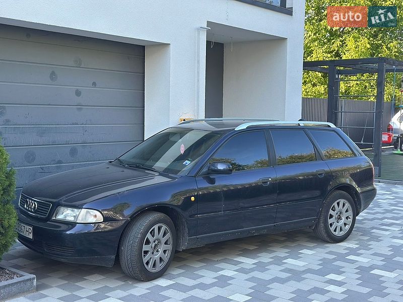 Універсал Audi A4 1998 в Львові