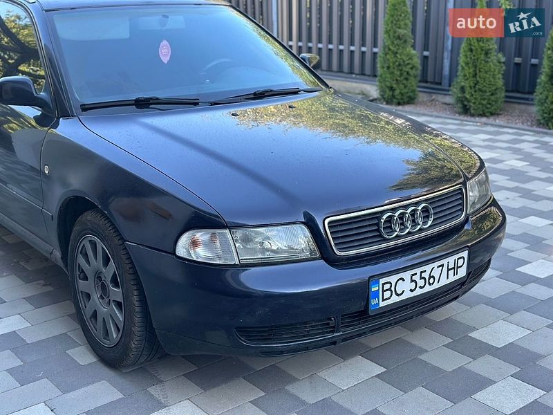Универсал Audi A4 1998 в Львове