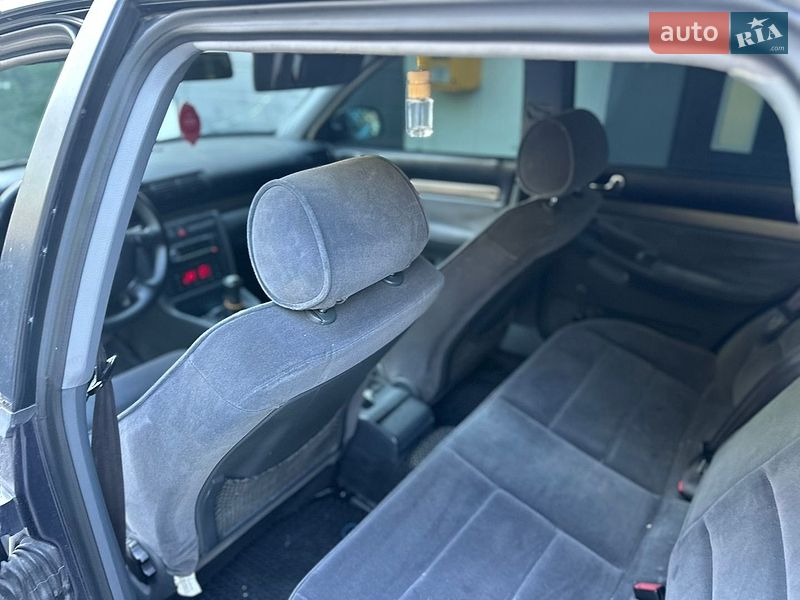 Універсал Audi A4 1998 в Львові