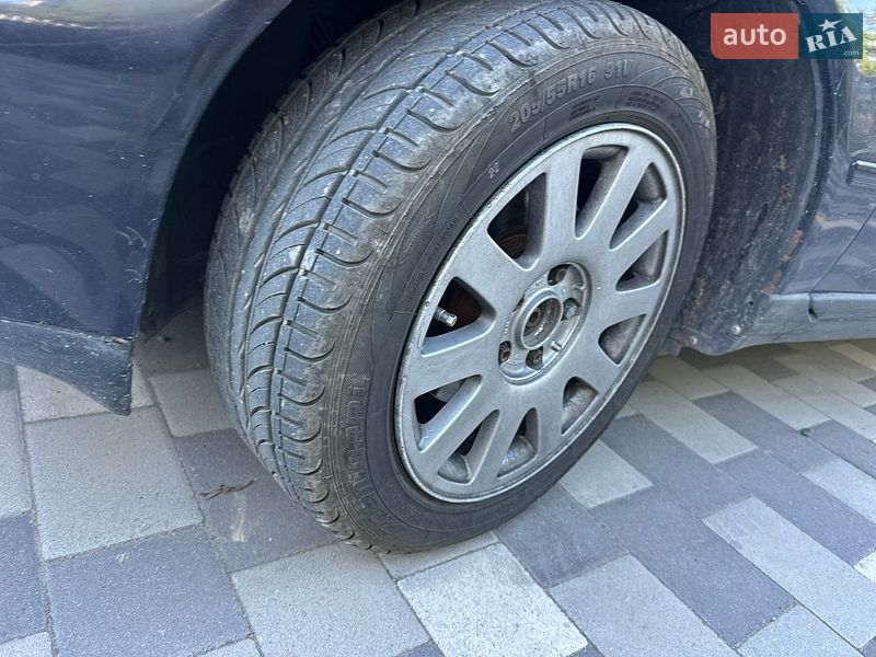 Універсал Audi A4 1998 в Львові