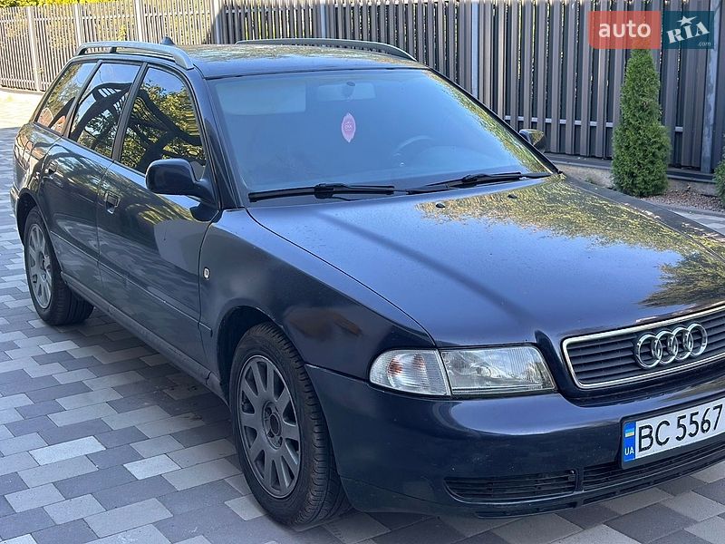 Універсал Audi A4 1998 в Львові