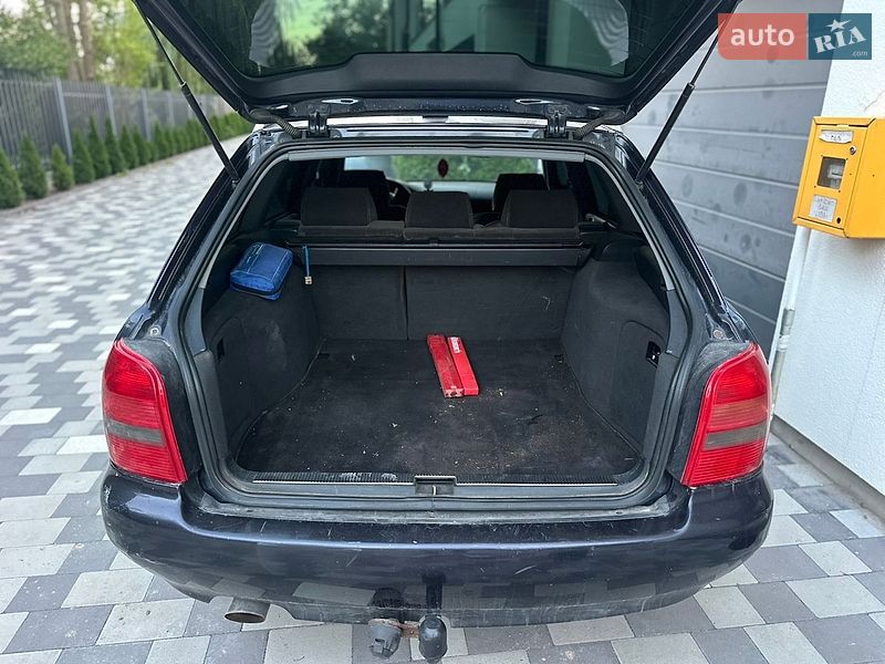 Універсал Audi A4 1998 в Львові