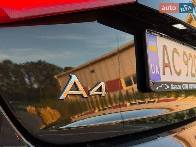 Седан Audi A4 2013 в Луцьку