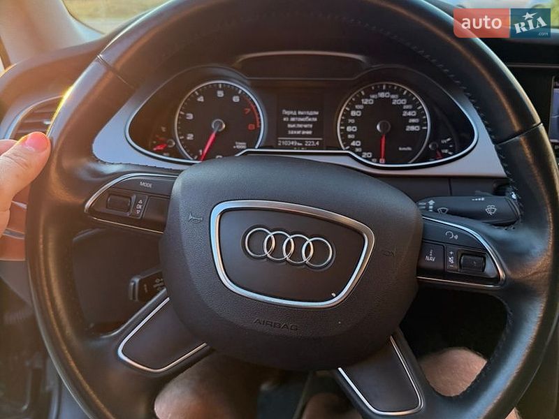 Седан Audi A4 2013 в Луцьку