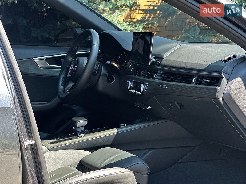Седан Audi A4 2020 в Києві