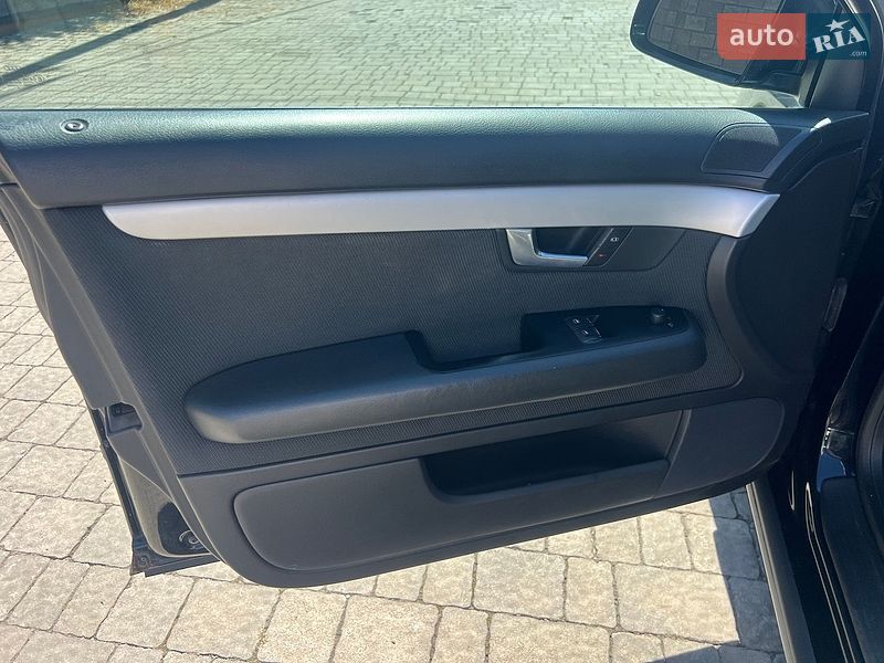 Універсал Audi A4 2003 в Рівному