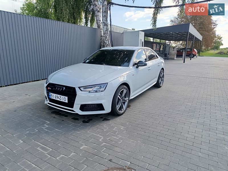 Седан Audi A4 2017 в Миргороде