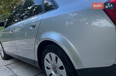 Седан Audi A4 2001 в Яремче