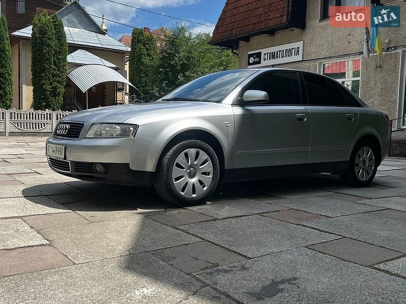 Седан Audi A4 2001 в Яремче