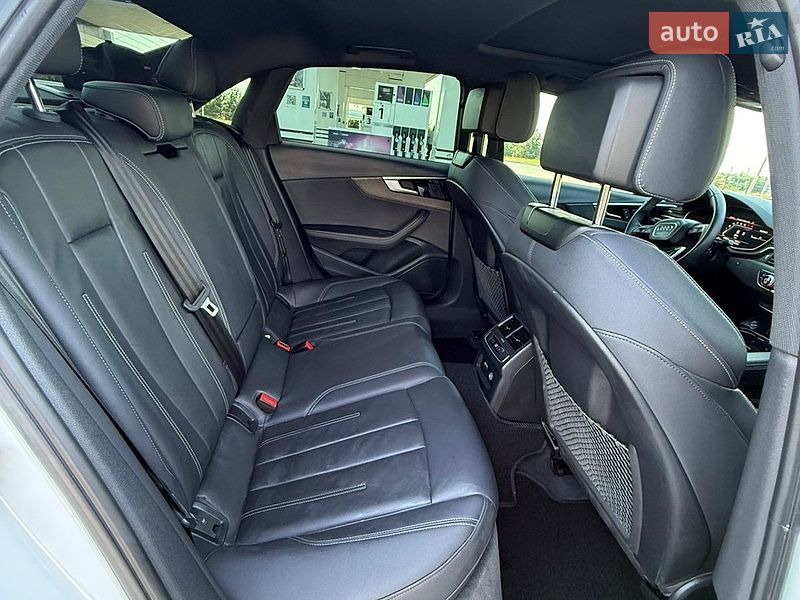 Седан Audi A4 2023 в Одессе
