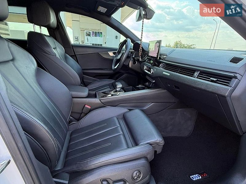 Седан Audi A4 2023 в Одессе
