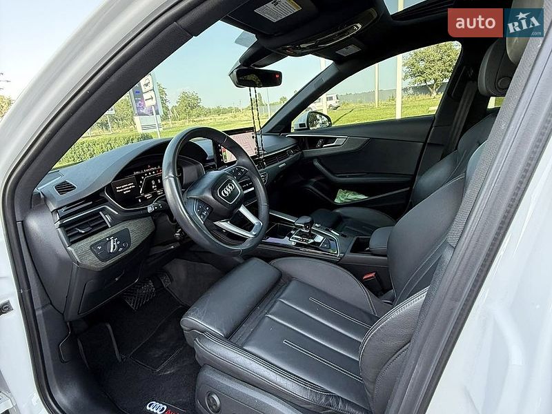 Седан Audi A4 2023 в Одессе