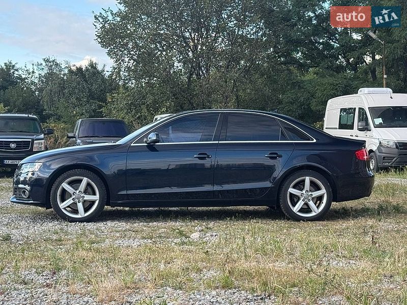 Седан Audi A4 2011 в Киеве