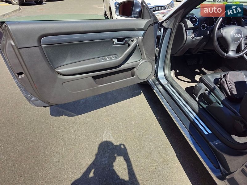 Кабріолет Audi A4 2003 в Києві