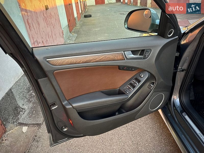 Универсал Audi A4 2013 в Киеве