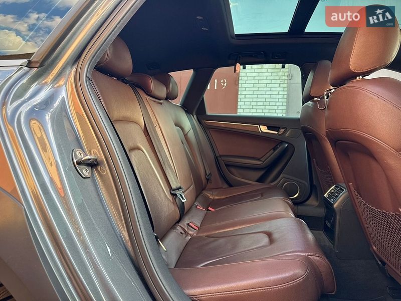 Универсал Audi A4 2013 в Киеве