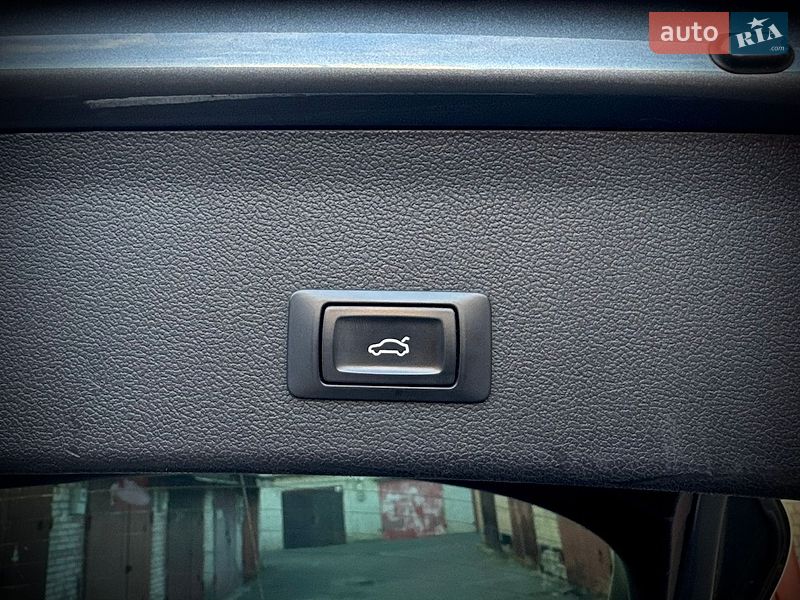 Универсал Audi A4 2013 в Киеве