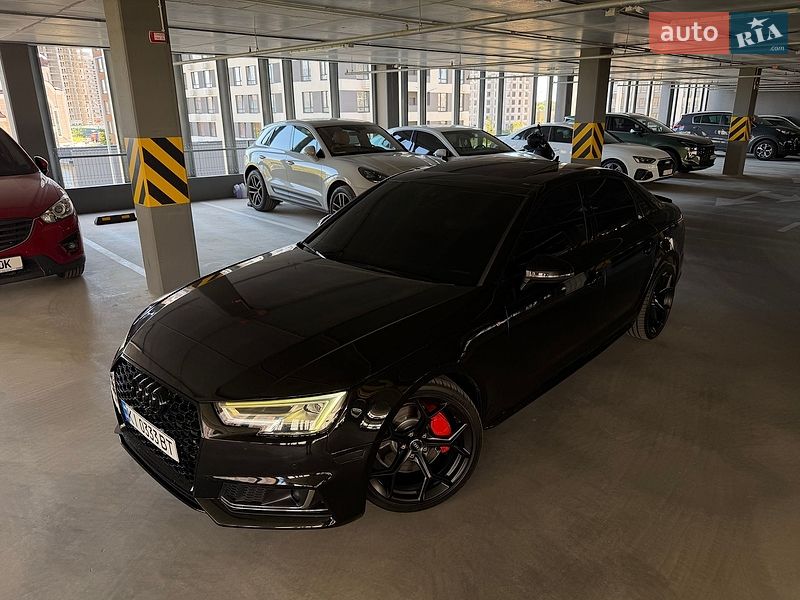 Седан Audi A4 2017 в Києві
