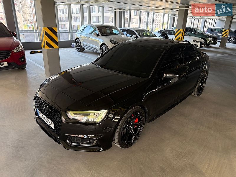 Седан Audi A4 2017 в Києві